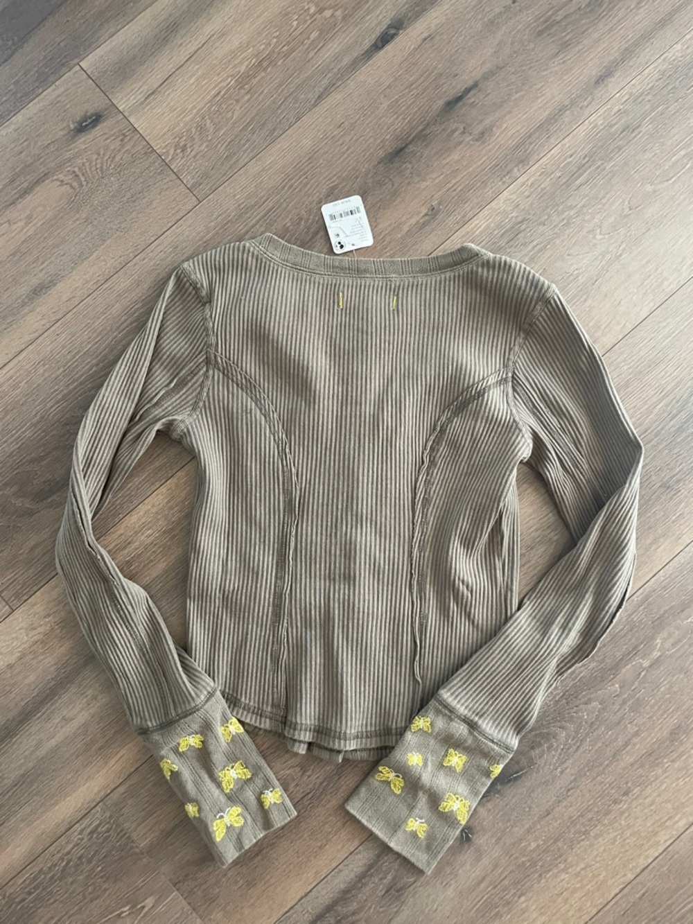 Free People Daria Cuff Cardi- Size Small - Picture 5 of 7